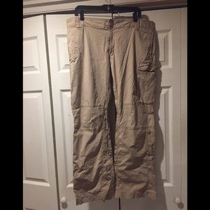 Old navy cargo pants size 16
